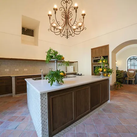 Vila Rentals- Kalisa Sorrento