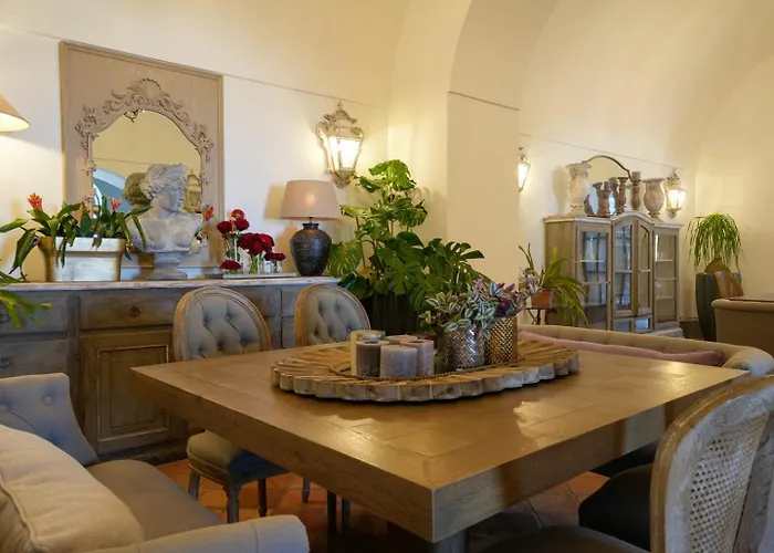 Villa Rentals- Kalisa *