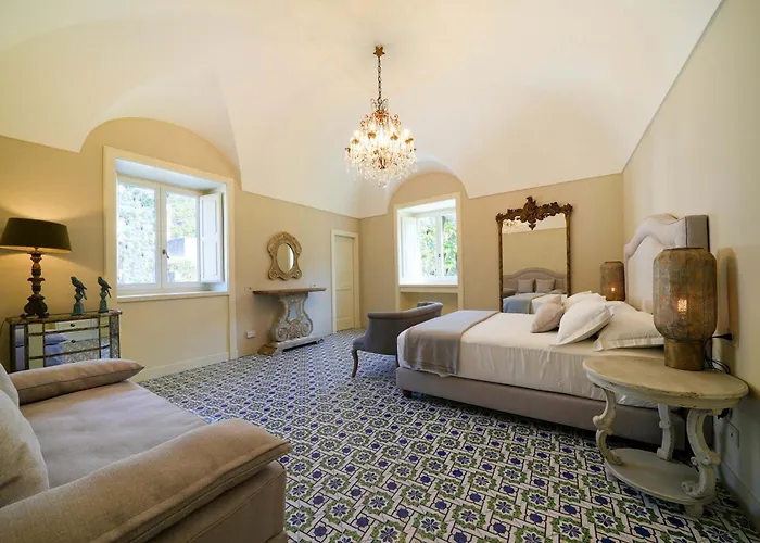 Vila Rentals- Kalisa *